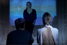 Nina unterweist Hans und Marie hinsichtlich dessen, was sie in den nächsten Tagen erwartet.