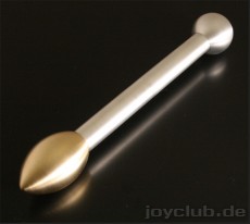 Ein rein metallischer "Massive Toys" Dildo.