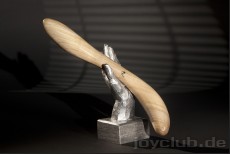 Ein Naturdildo vom Turner Rudi. Mit jenen erreicht man dank ihrer extravaganten Formen Stellen im Körper, die man sonst nicht stimulieren könnte.